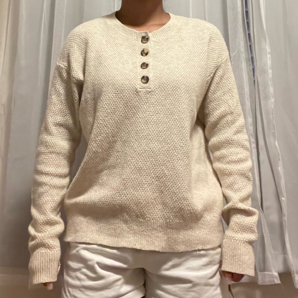 Stars Above Cream Henley Lounge Top - Size M